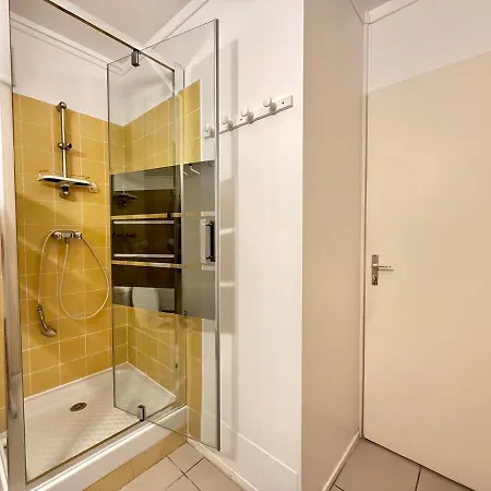 Cozy - Loggia - 200m Apartment